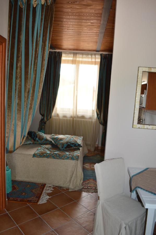 Albaretto della Torre La Corte Di Langaゲストハウス 部屋 写真